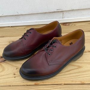 1461 Antique Temperly Cherry